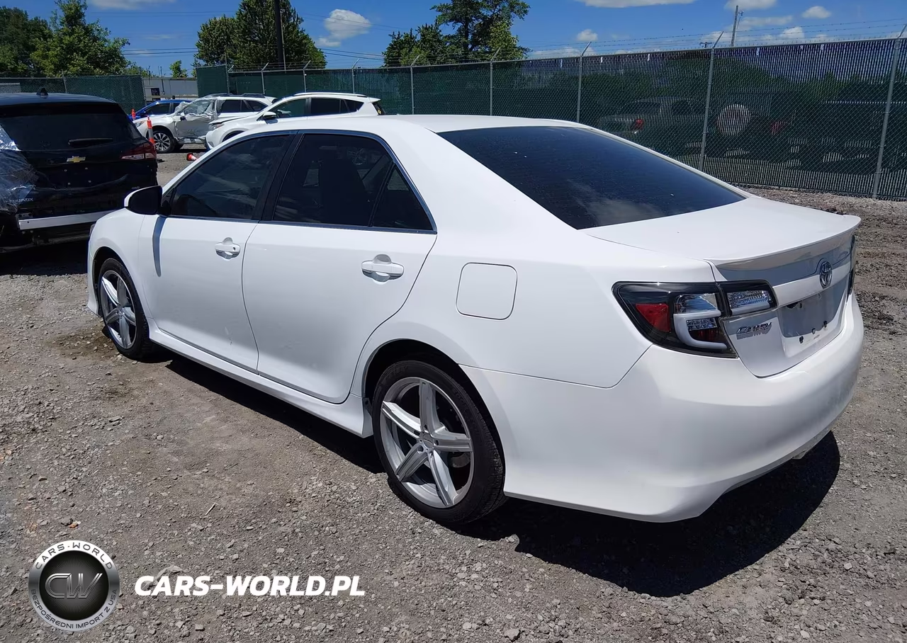 2013 Toyota Camry Se VIN:4T1BF1FK7DU296697 - 3