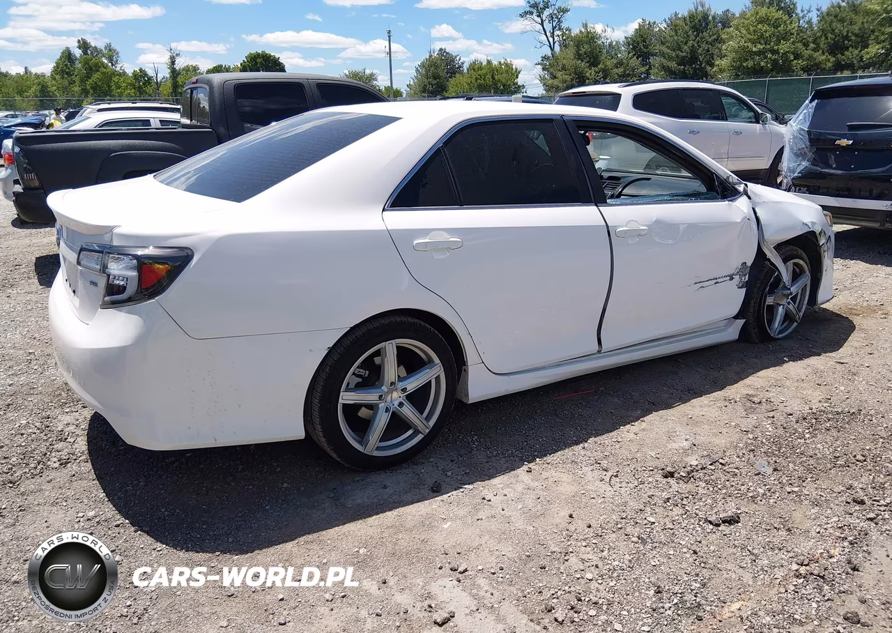 2013 Toyota Camry Se VIN:4T1BF1FK7DU296697 - 4
