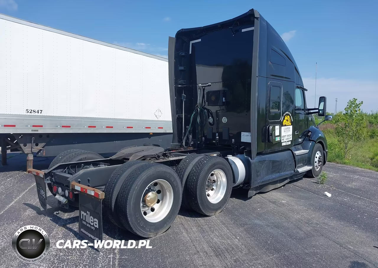 2018 Kenworth T680 VIN:1XKYDP9X1JJ214253 - 4