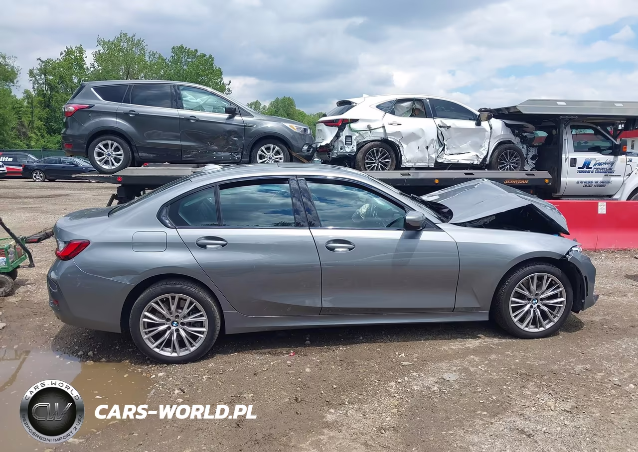 2023 BMW 330I xDrive VIN:3MW89FF07P8D04328 - 13