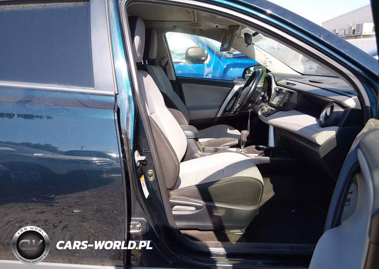 2018 Toyota Rav4 Xle VIN:JTMWFREV4JJ738302 - 5