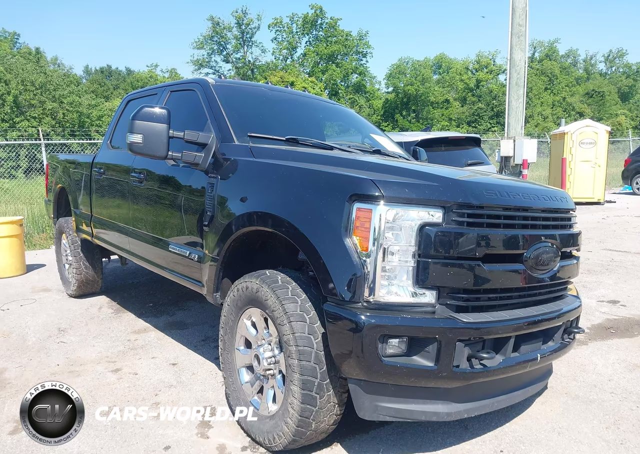 2017 Ford F-250 King Ranch-Lariat-Platinum-Xl-Xlt – zdjęcie 1 z 16