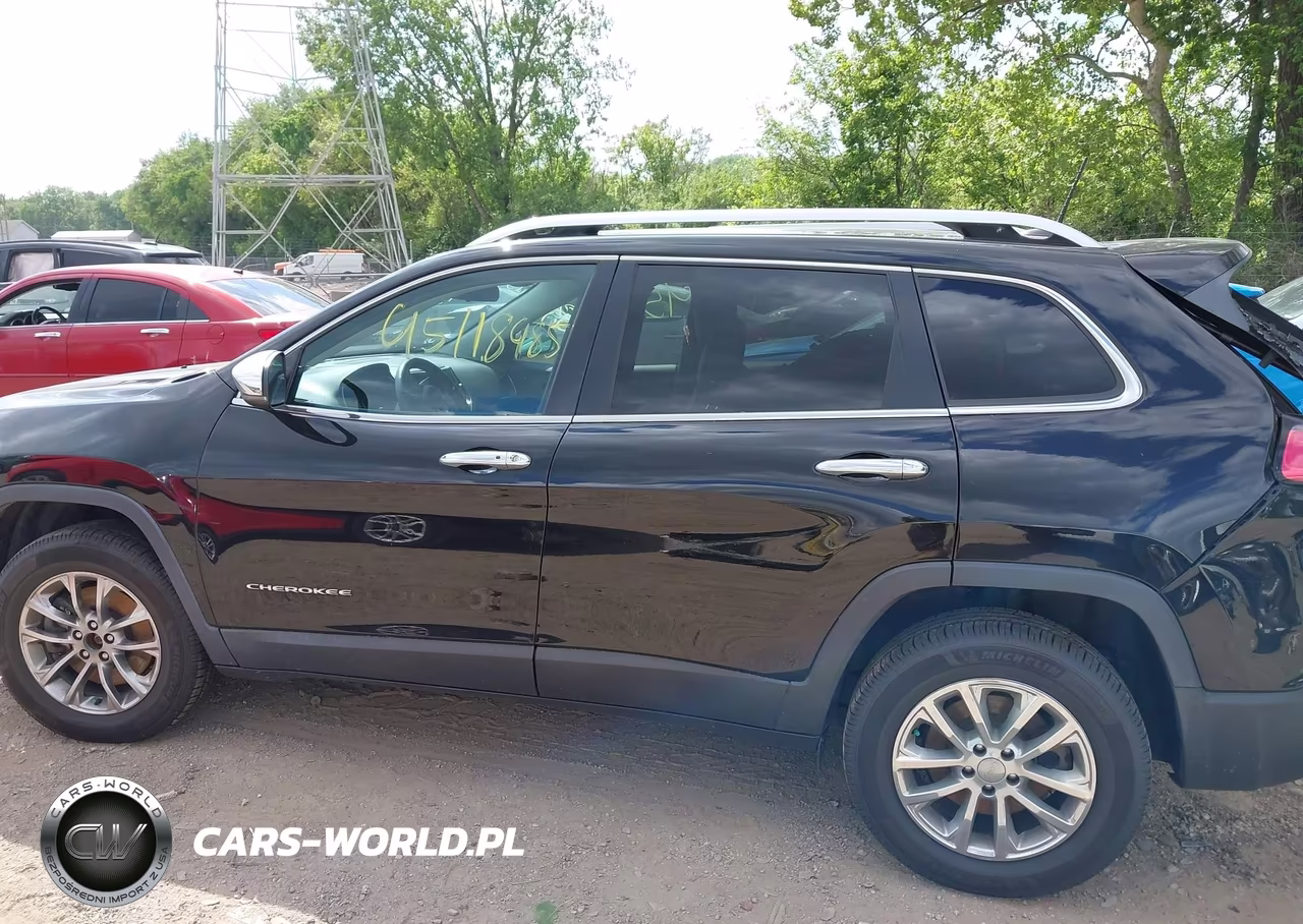 2019 Jeep Cherokee Latitude Plus 4X4 VIN:1C4PJMLX9KD271467 - 14