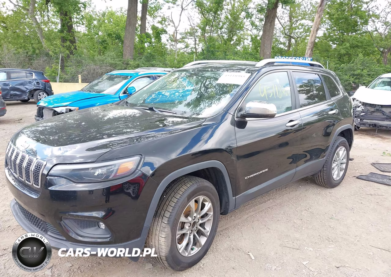 2019 Jeep Cherokee Latitude Plus 4X4 VIN:1C4PJMLX9KD271467 - 2