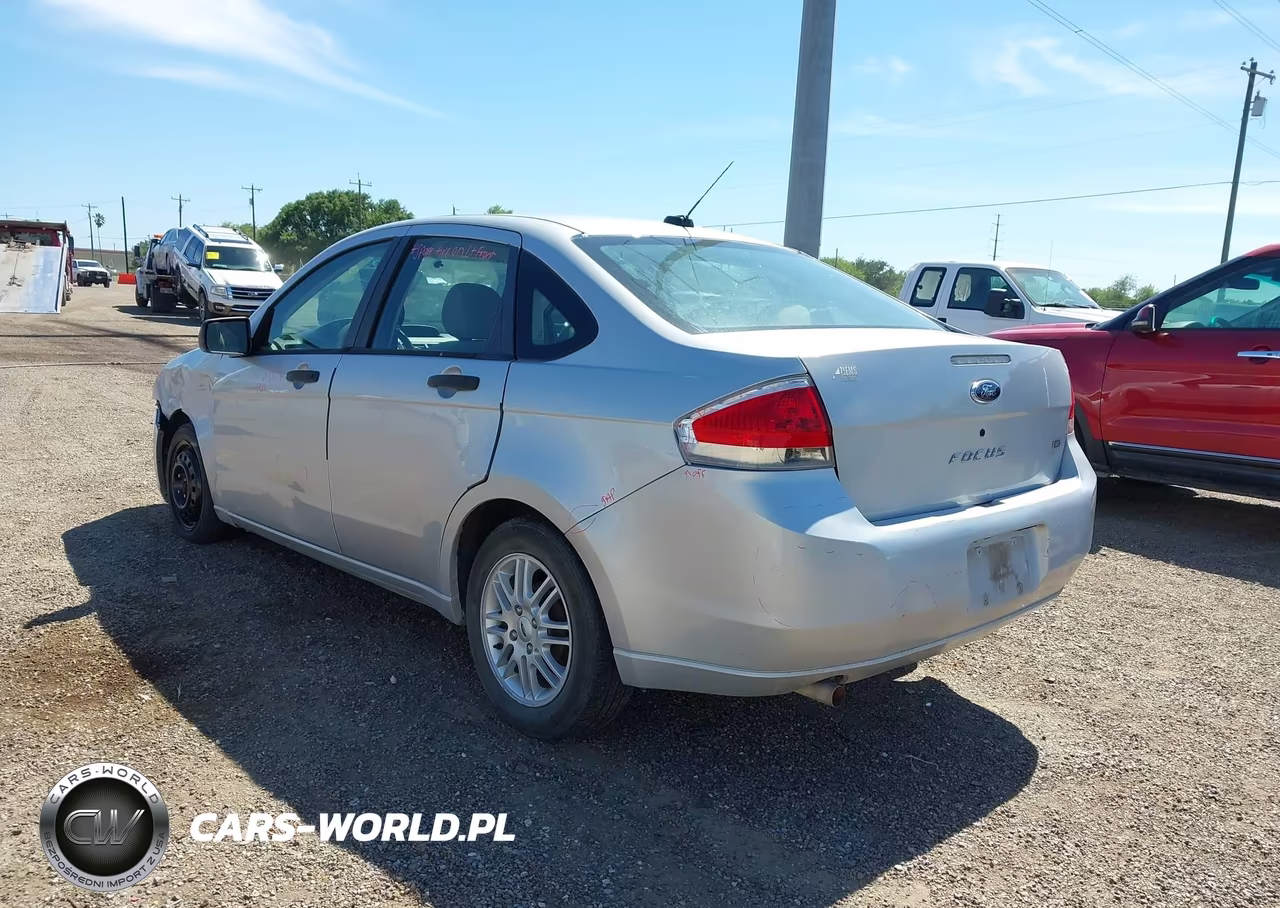 2009 Ford Focus Se VIN:1FAHP35N19W246835 - 3