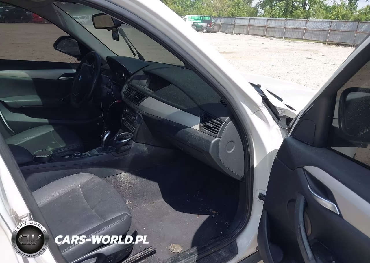 2014 BMW X1 xDrive28I VIN:WBAVL1C58EVY13636 - 5