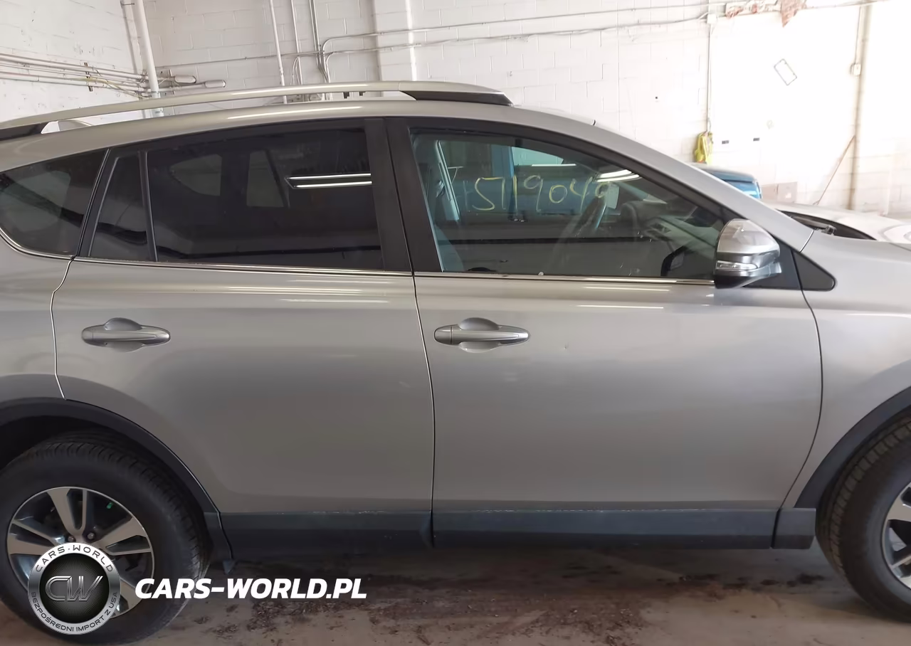 2016 Toyota Rav4 Xle VIN:2T3RFREV1GW508031 - 13