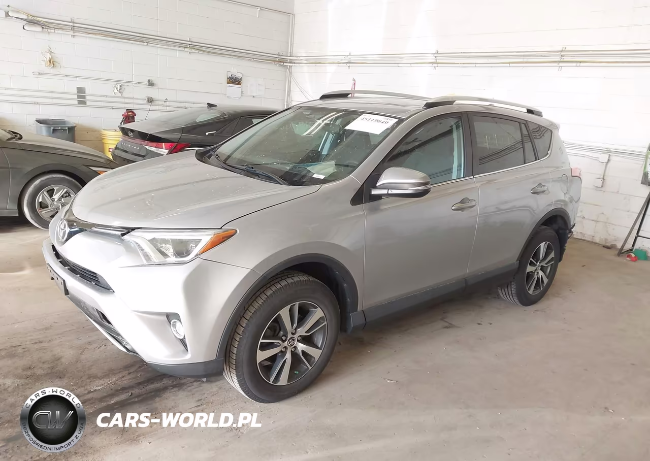 2016 Toyota Rav4 Xle VIN:2T3RFREV1GW508031 - 2