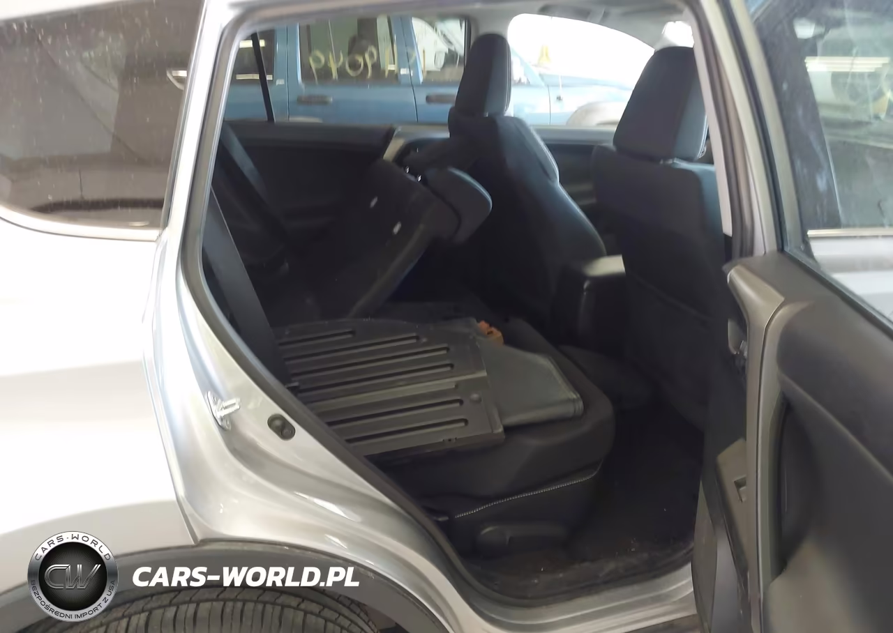 2016 Toyota Rav4 Xle VIN:2T3RFREV1GW508031 - 8