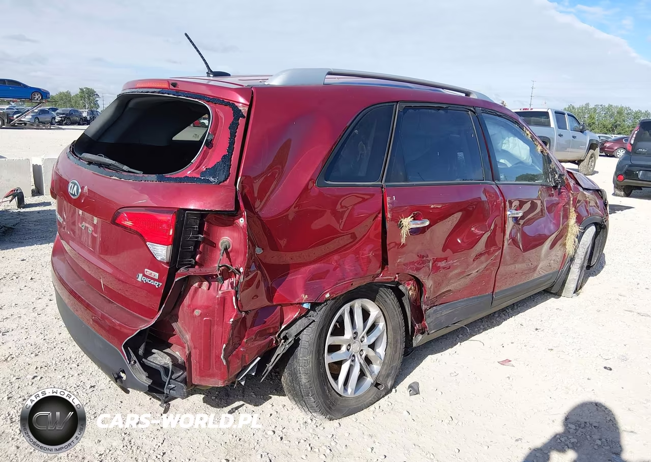 2014 Kia Sorento Lx VIN:5XYKT3A62EG454983 - 4