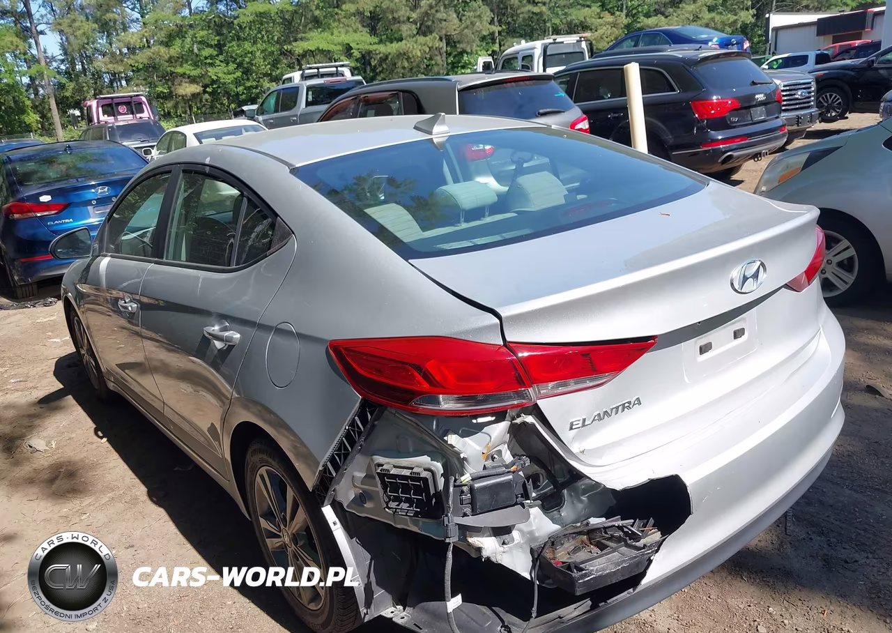 2017 Hyundai Elantra Se VIN:5NPD84LF6HH101141 - 3