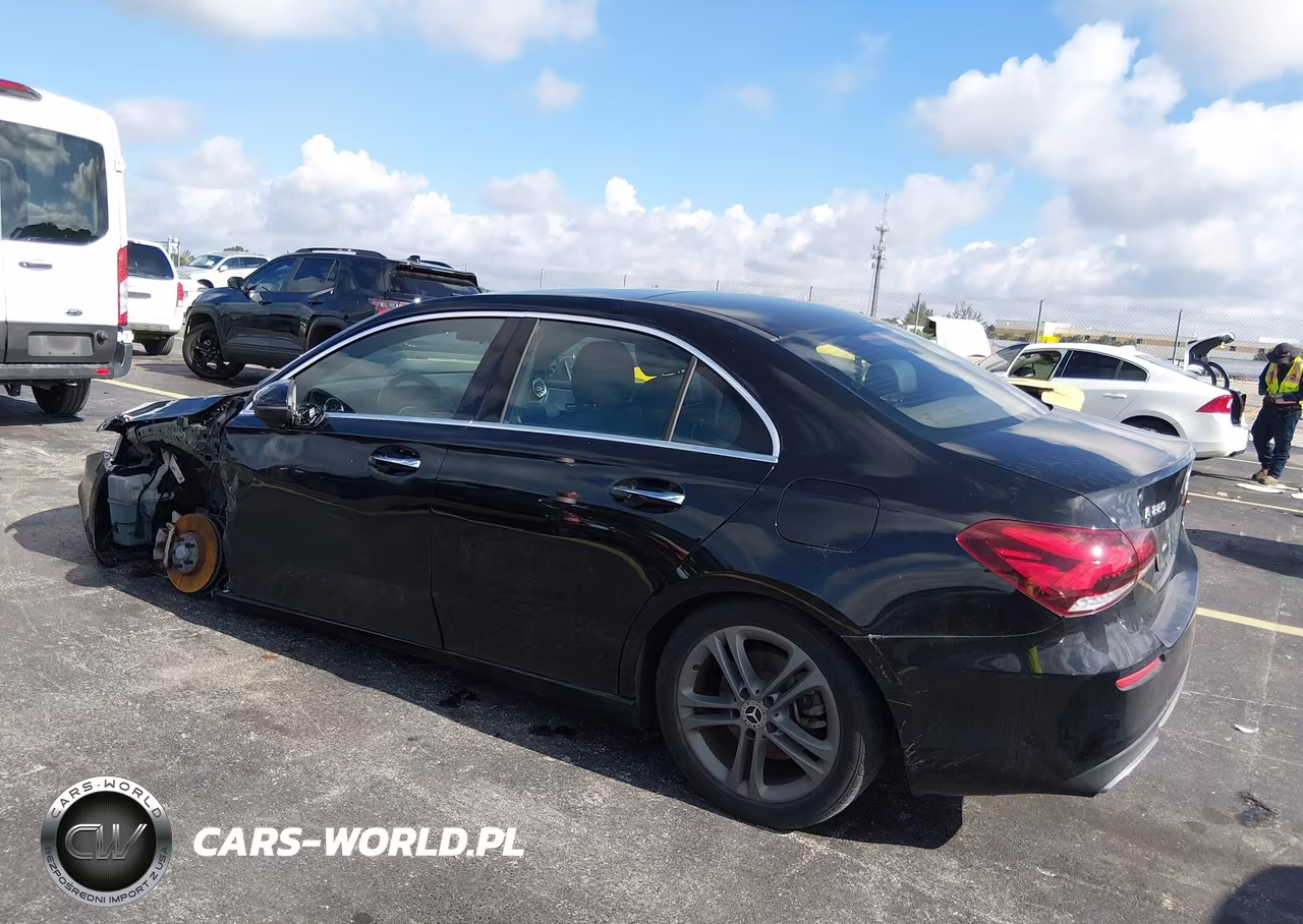 2020 Mercedes-Benz A 220 VIN:W1K3G4EB5LJ201679 - 3