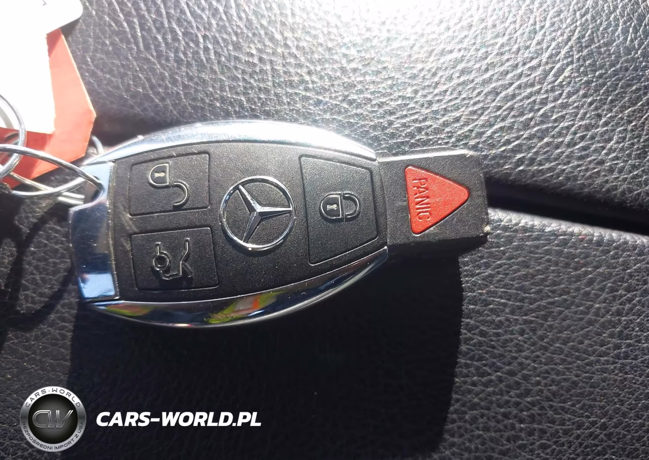 2015 Mercedes-Benz C 300 4Matic VIN:55SWF4KBXFU058818 - 11