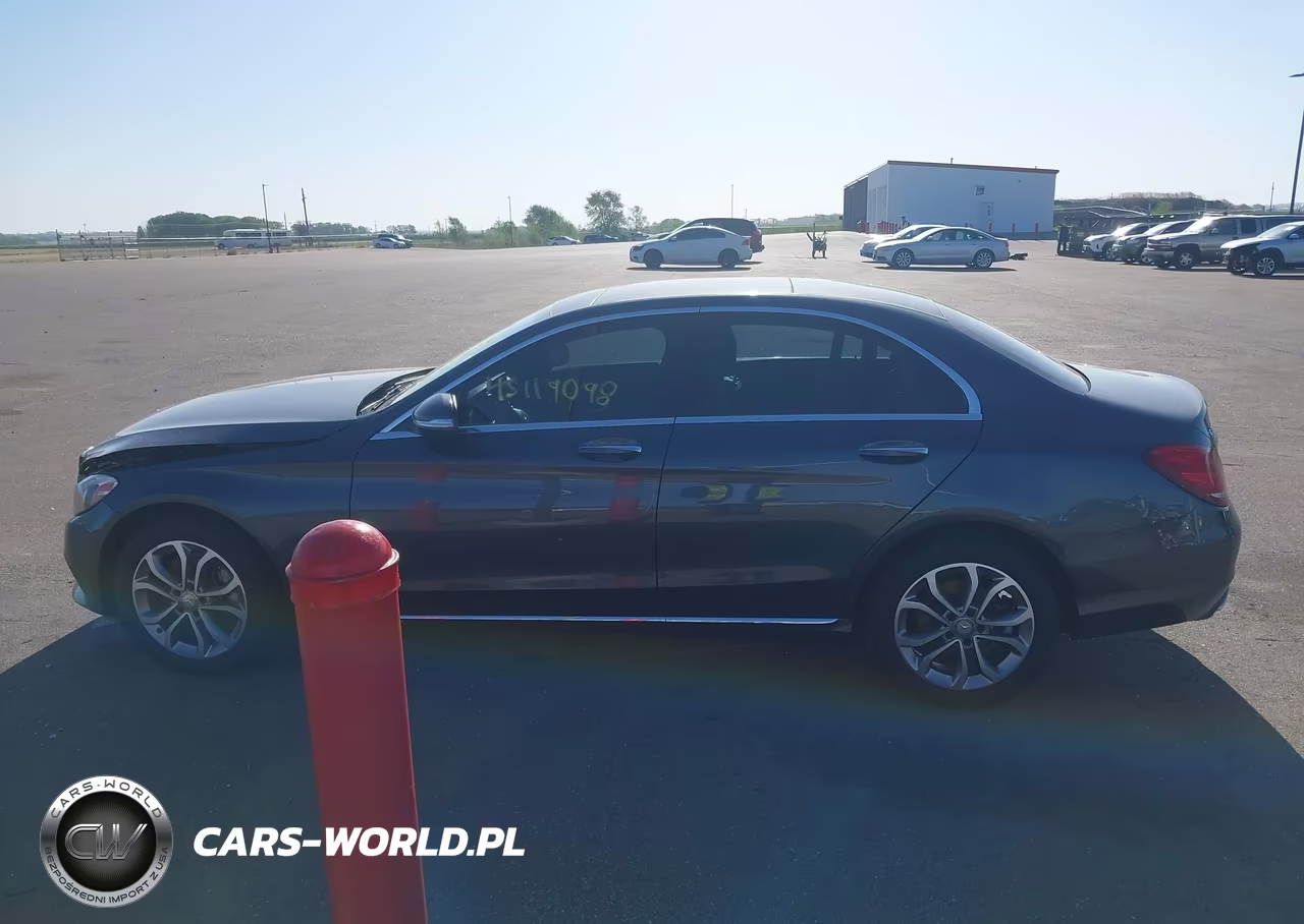 2015 Mercedes-Benz C 300 4Matic VIN:55SWF4KBXFU058818 - 14