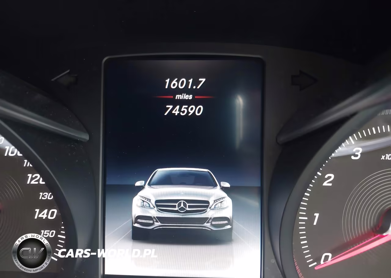 2015 Mercedes-Benz C 300 4Matic VIN:55SWF4KBXFU058818 - 15