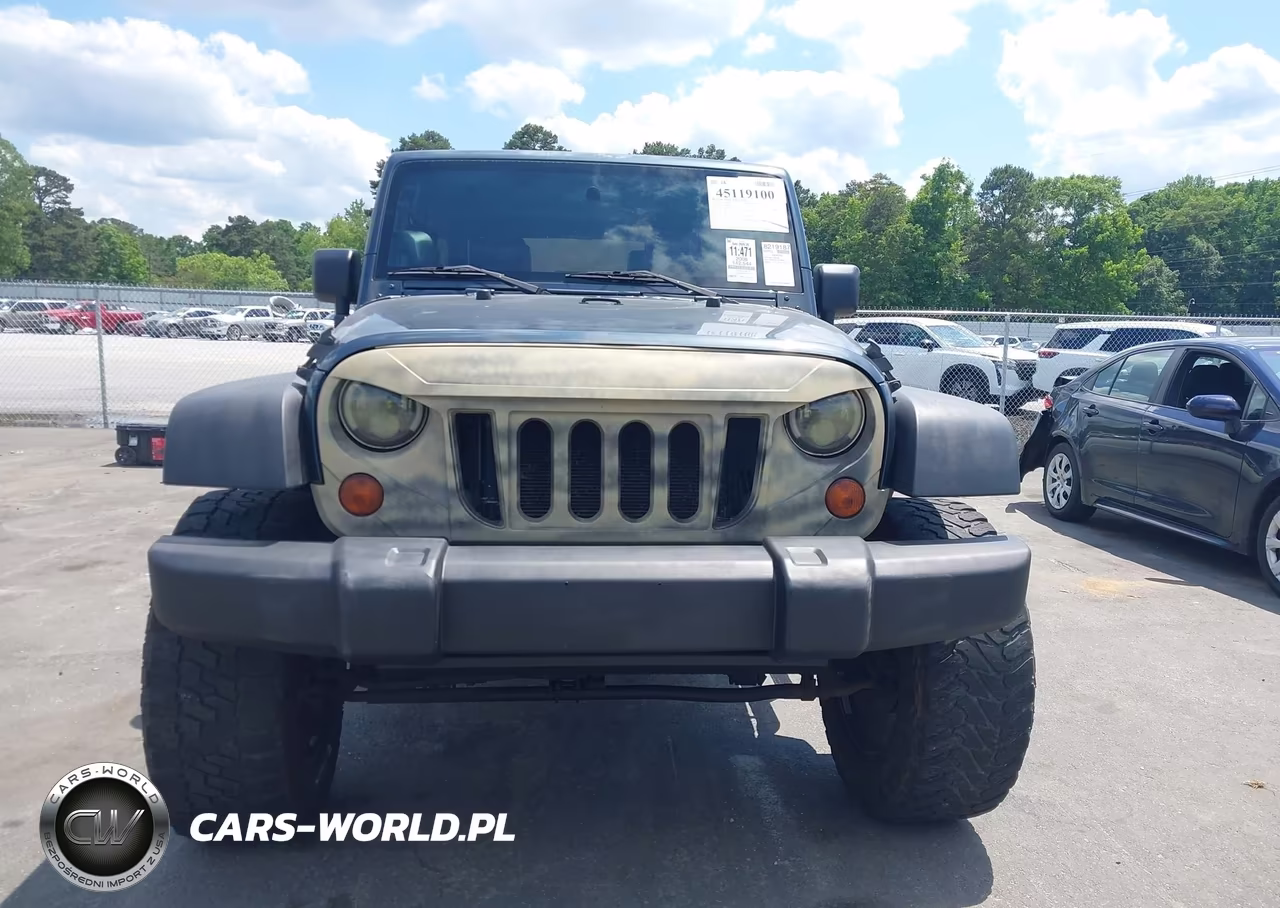 2008 Jeep Wrangler Unlimited X VIN:1J4GB39138L589300 - 12
