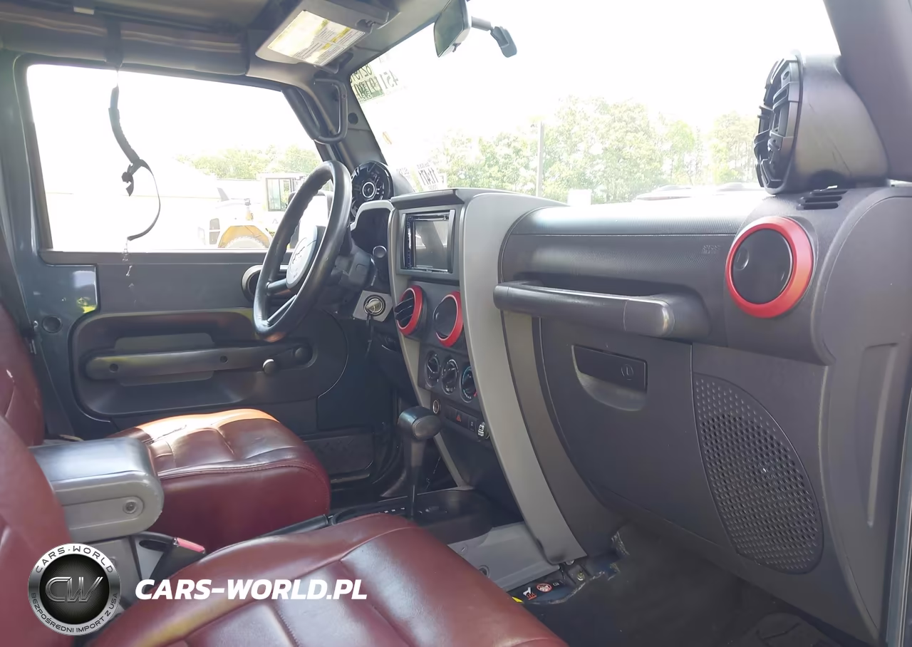 2008 Jeep Wrangler Unlimited X VIN:1J4GB39138L589300 - 5