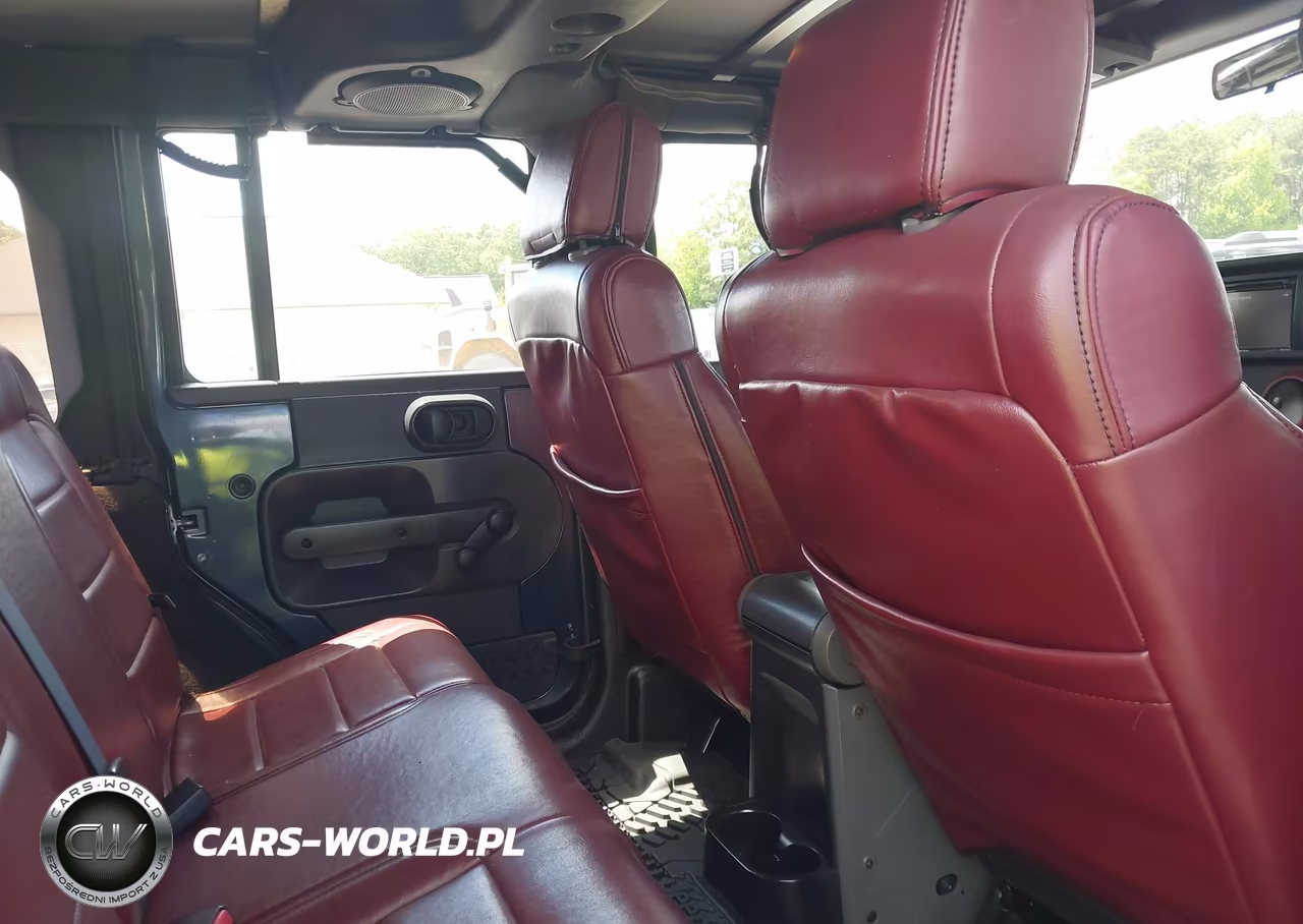 2008 Jeep Wrangler Unlimited X VIN:1J4GB39138L589300 - 8