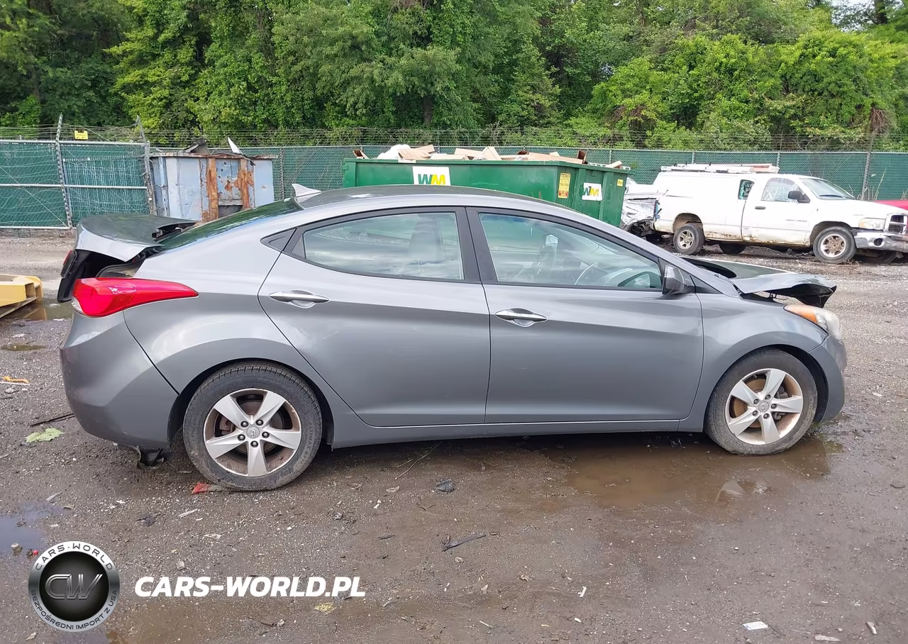 2013 Hyundai Elantra Gls VIN:5NPDH4AE7DH316452 - 13