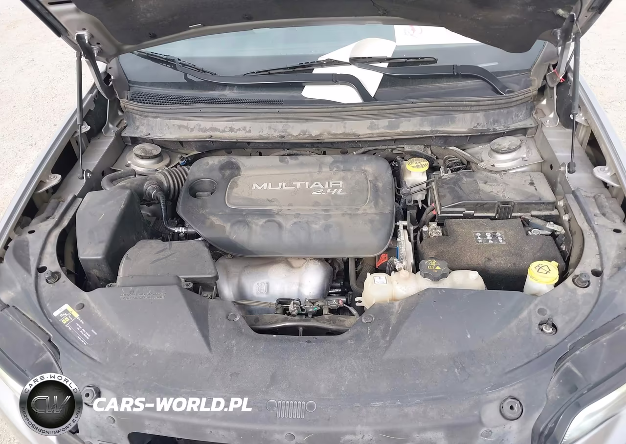 2019 Jeep Cherokee Latitude Plus Fwd VIN:1C4PJLLB7KD175982 - 10