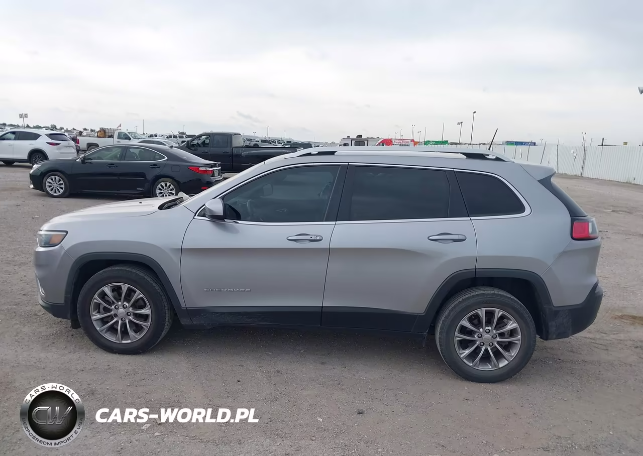 2019 Jeep Cherokee Latitude Plus Fwd VIN:1C4PJLLB7KD175982 - 14