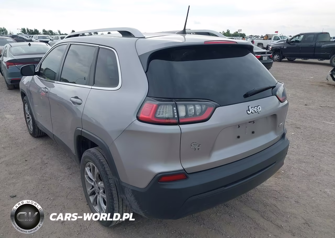 2019 Jeep Cherokee Latitude Plus Fwd VIN:1C4PJLLB7KD175982 - 3