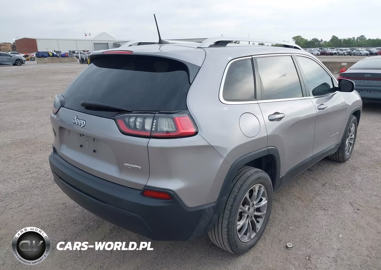 2019 Jeep Cherokee Latitude Plus Fwd VIN:1C4PJLLB7KD175982 - 4