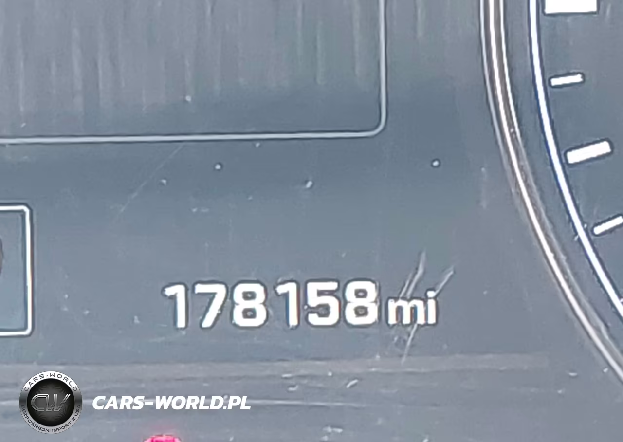 2015 Hyundai Genesis 5.0 VIN:KMHGN4JF7FU064558 - 15
