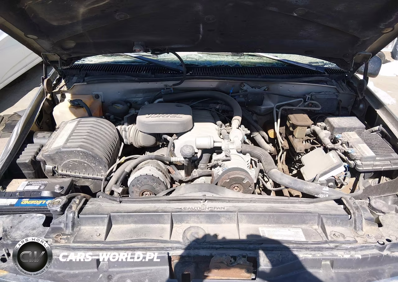 1999 Chevrolet Suburban 2500 VIN:3GNGK26J0XG117529 - 10