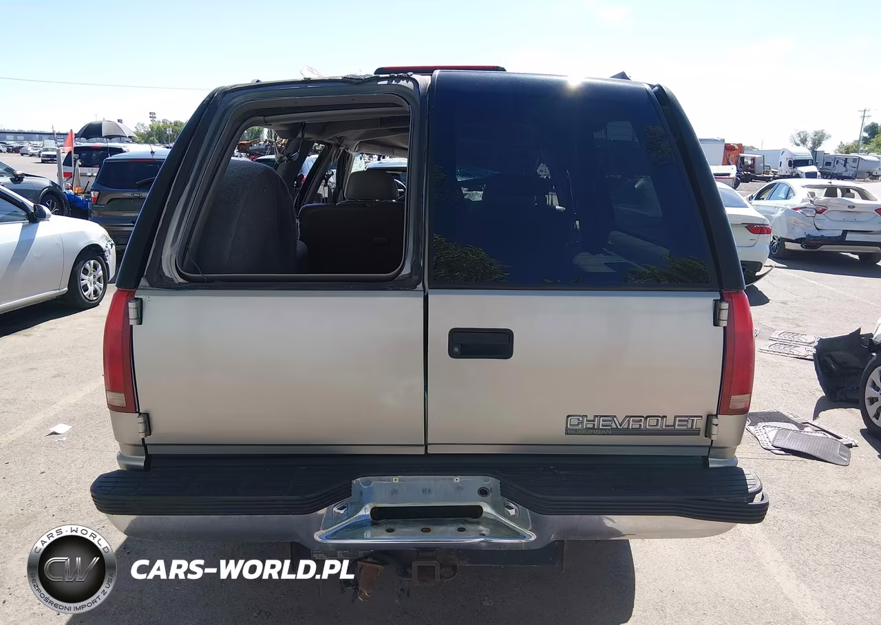 1999 Chevrolet Suburban 2500 VIN:3GNGK26J0XG117529 - 17