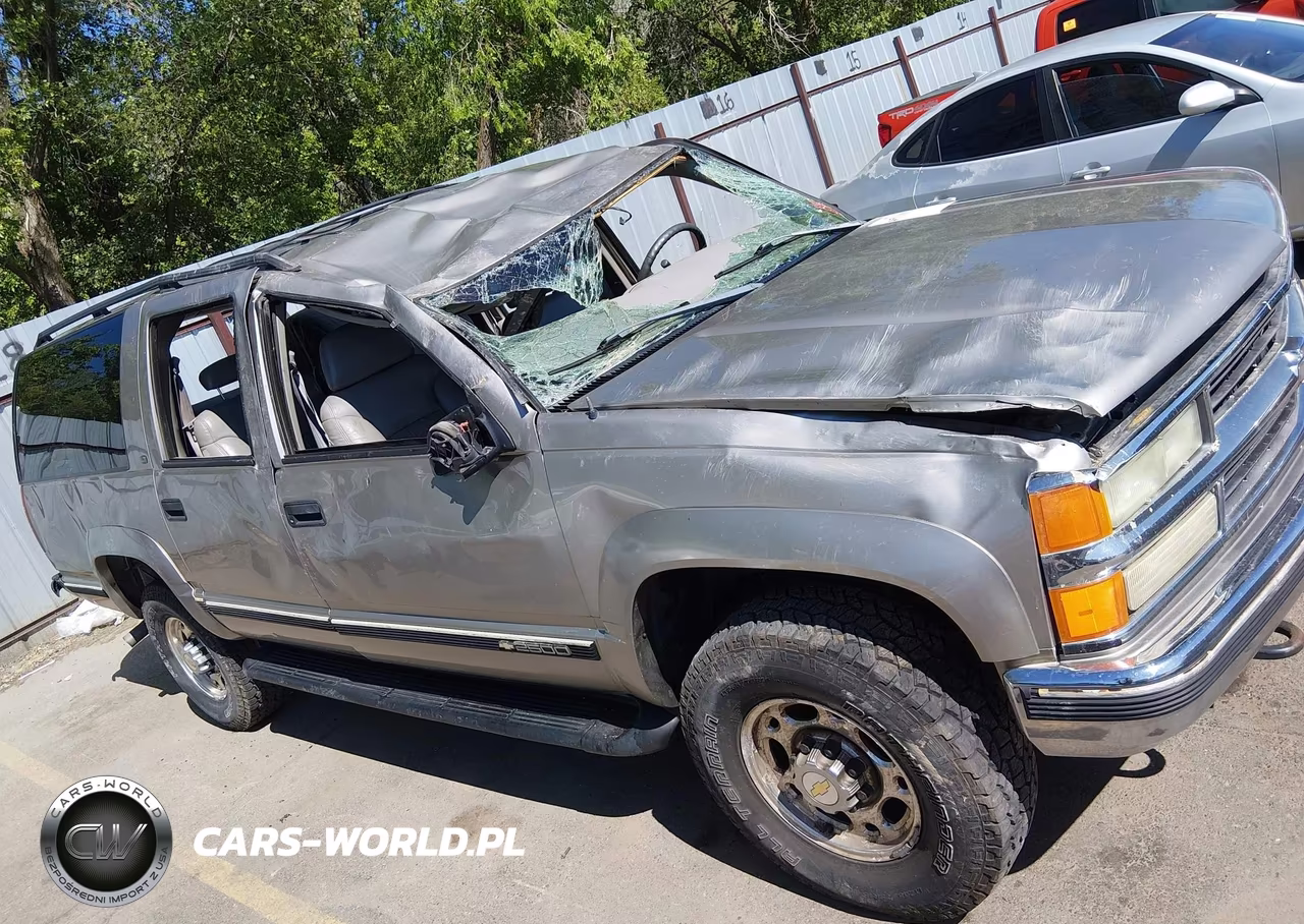 1999 Chevrolet Suburban 2500 VIN:3GNGK26J0XG117529 - 6