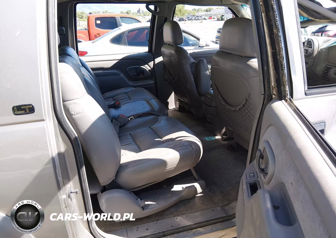 1999 Chevrolet Suburban 2500 VIN:3GNGK26J0XG117529 - 8