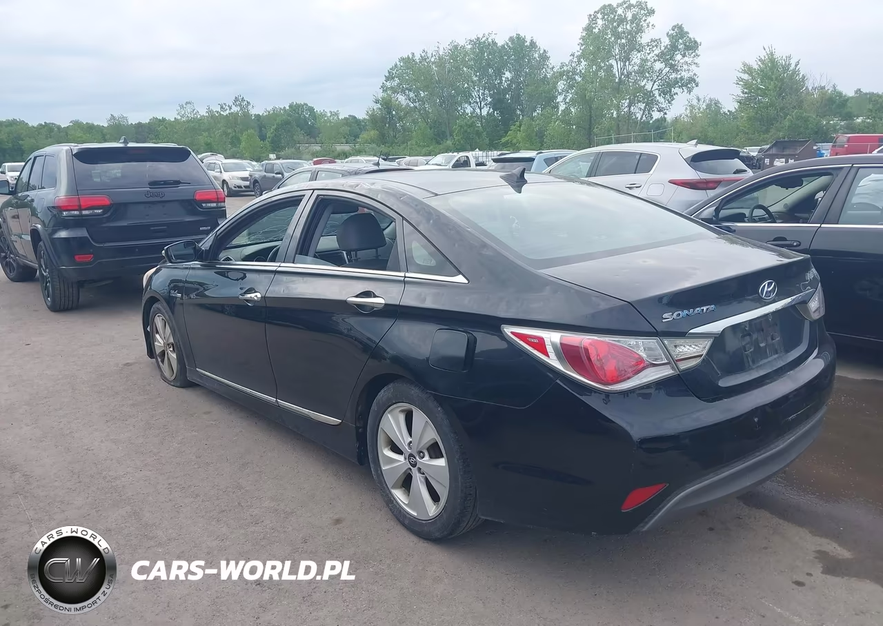 2011 Hyundai Sonata Hybrid VIN:KMHEC4A47BA018364 - 3