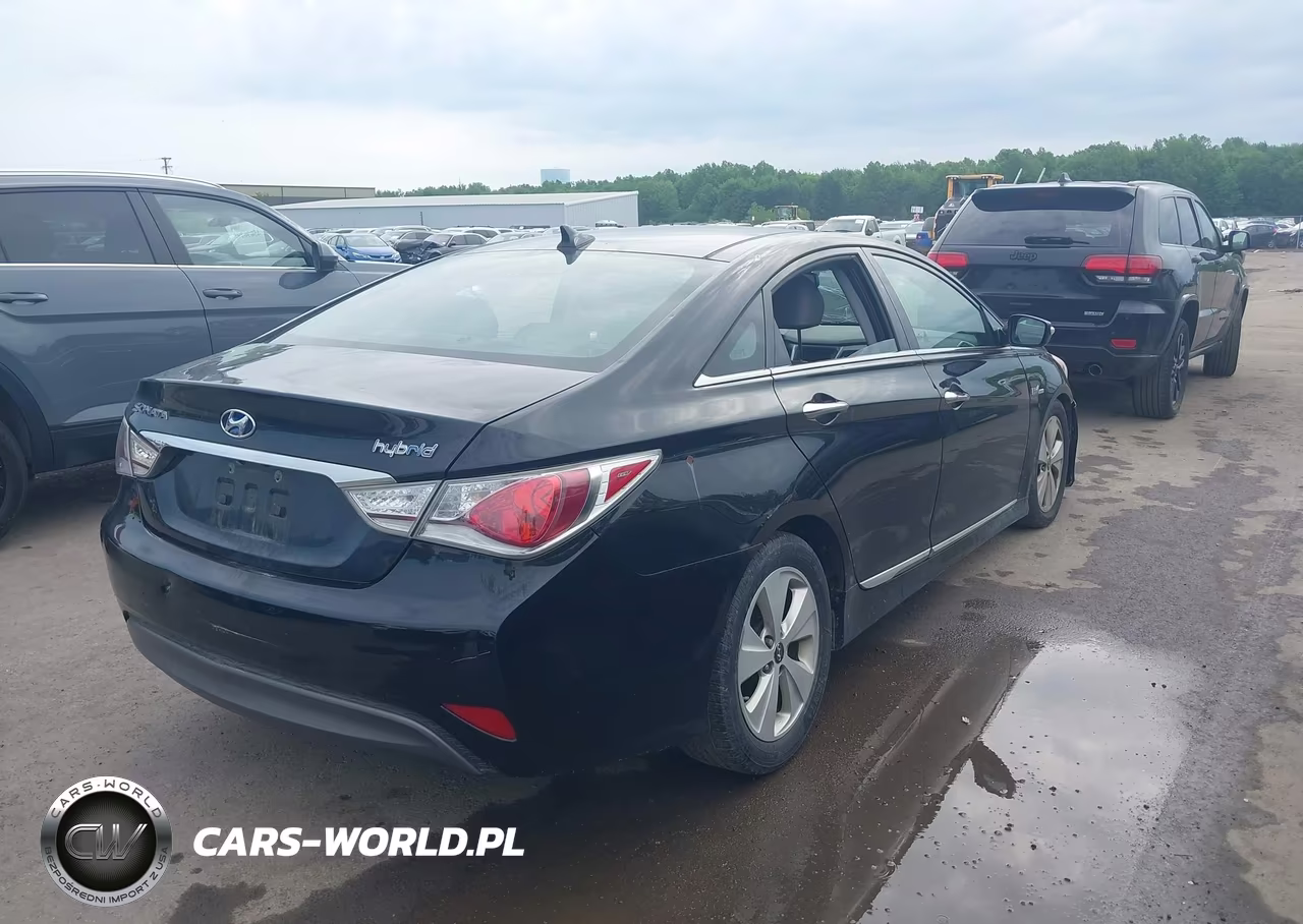 2011 Hyundai Sonata Hybrid VIN:KMHEC4A47BA018364 - 4