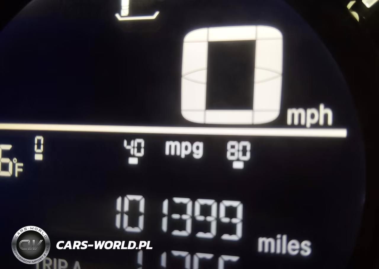 2018 Honda Civic Sport VIN:SHHFK7H40JU220244 - 16