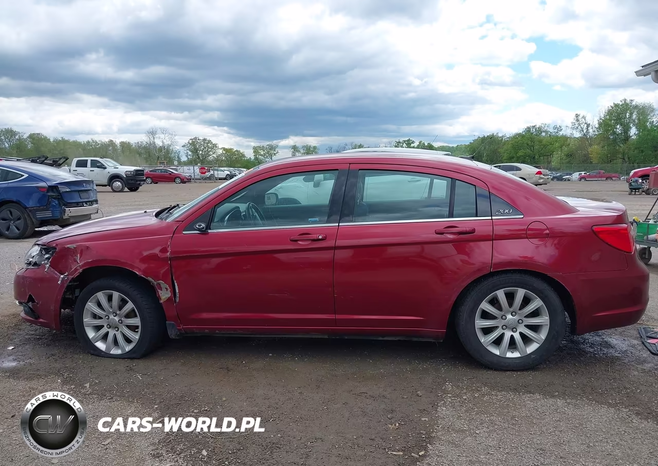 2013 Chrysler 200 Touring VIN:1C3CCBBB9DN655401 - 15