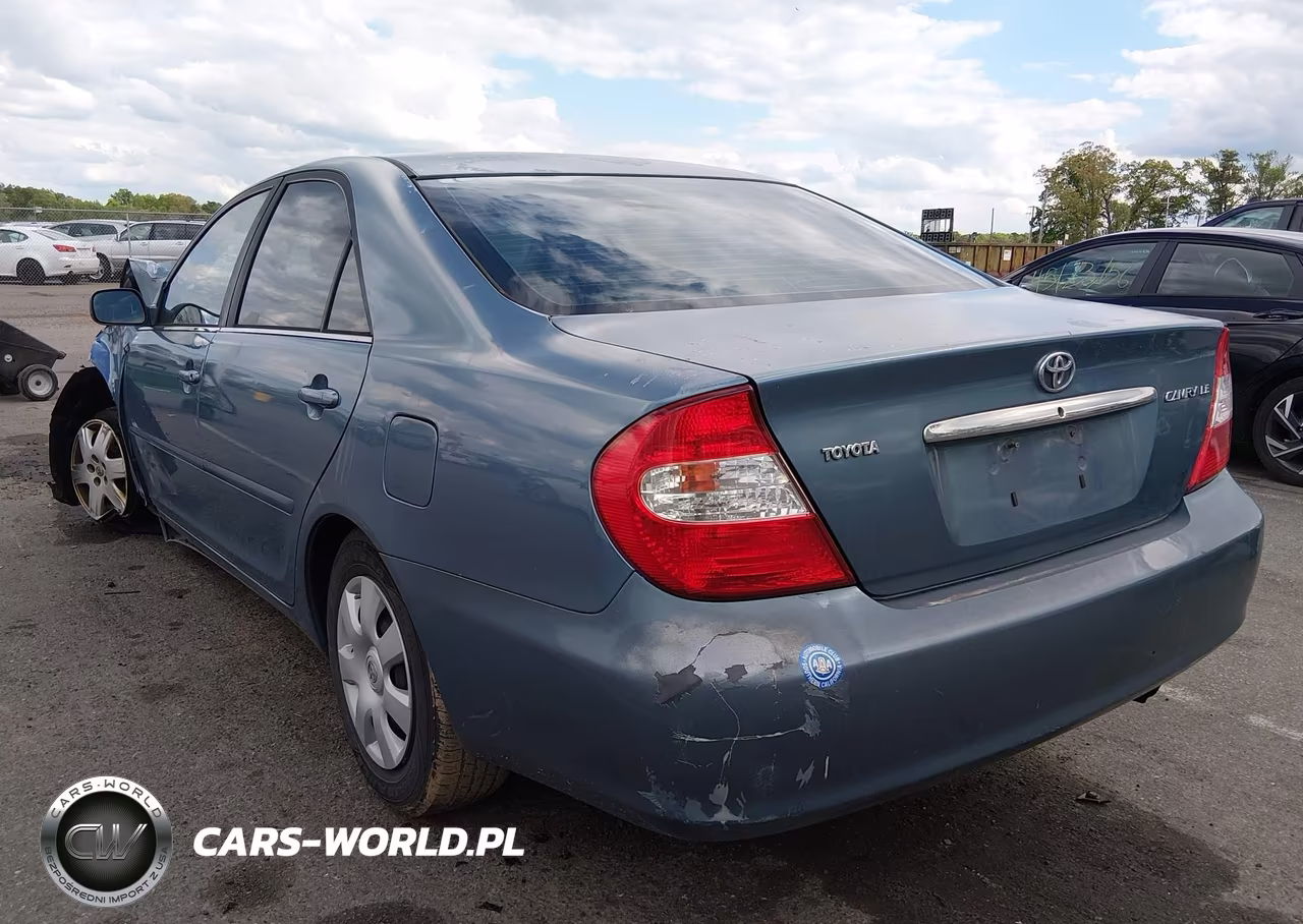 2004 Toyota Camry Le VIN:4T1BE32K04U883375 - 3