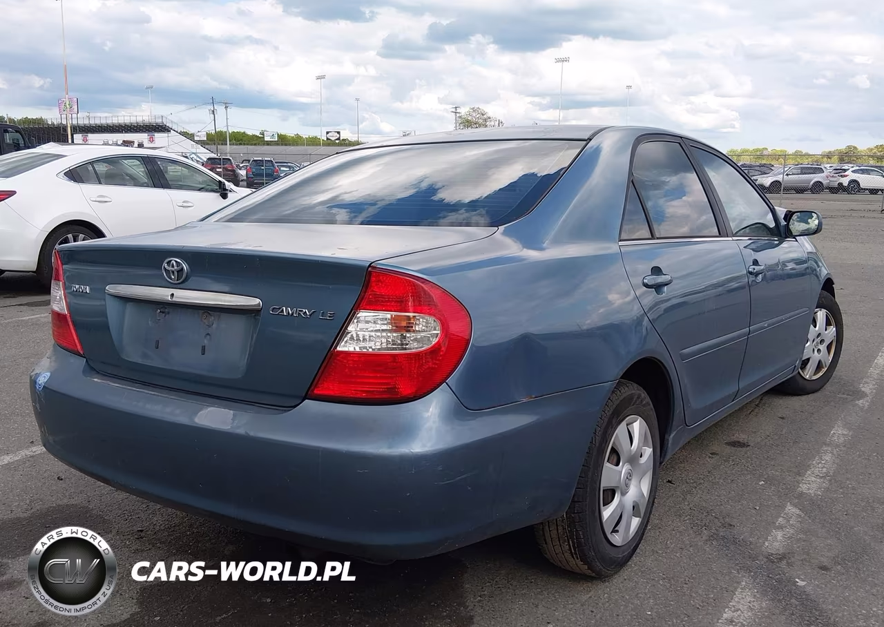 2004 Toyota Camry Le VIN:4T1BE32K04U883375 - 4