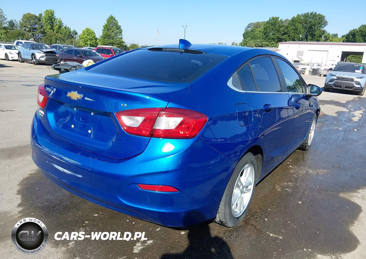 2018 Chevrolet Cruze Lt Auto VIN:1G1BE5SM3J7155344 - 4