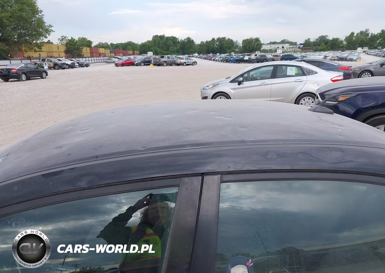 2013 Honda Civic Hybrid VIN:19XFB4F22DE000440 - 12