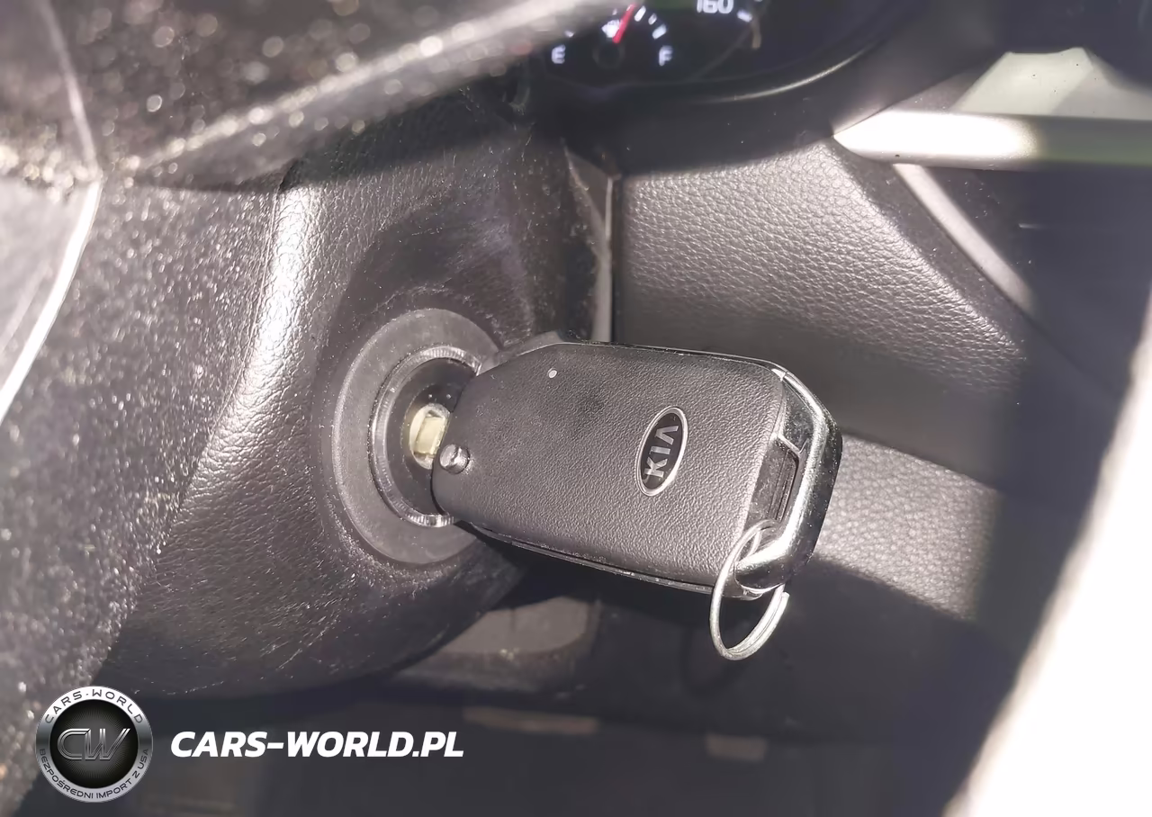 2019 Kia Forte Lxs VIN:3KPF24AD2KE074303 - 11