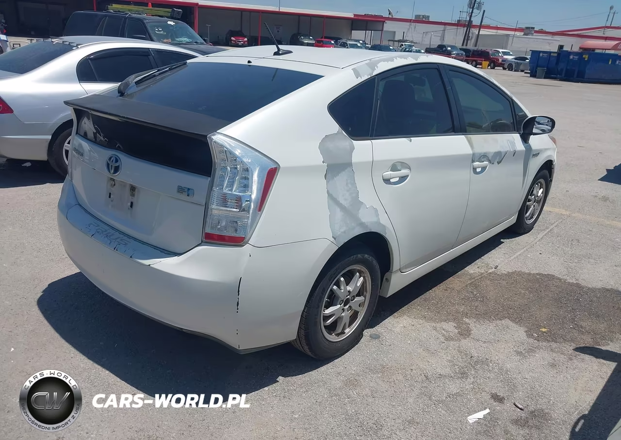 2010 Toyota Prius Iii VIN:JTDKN3DU5A0064495 - 4