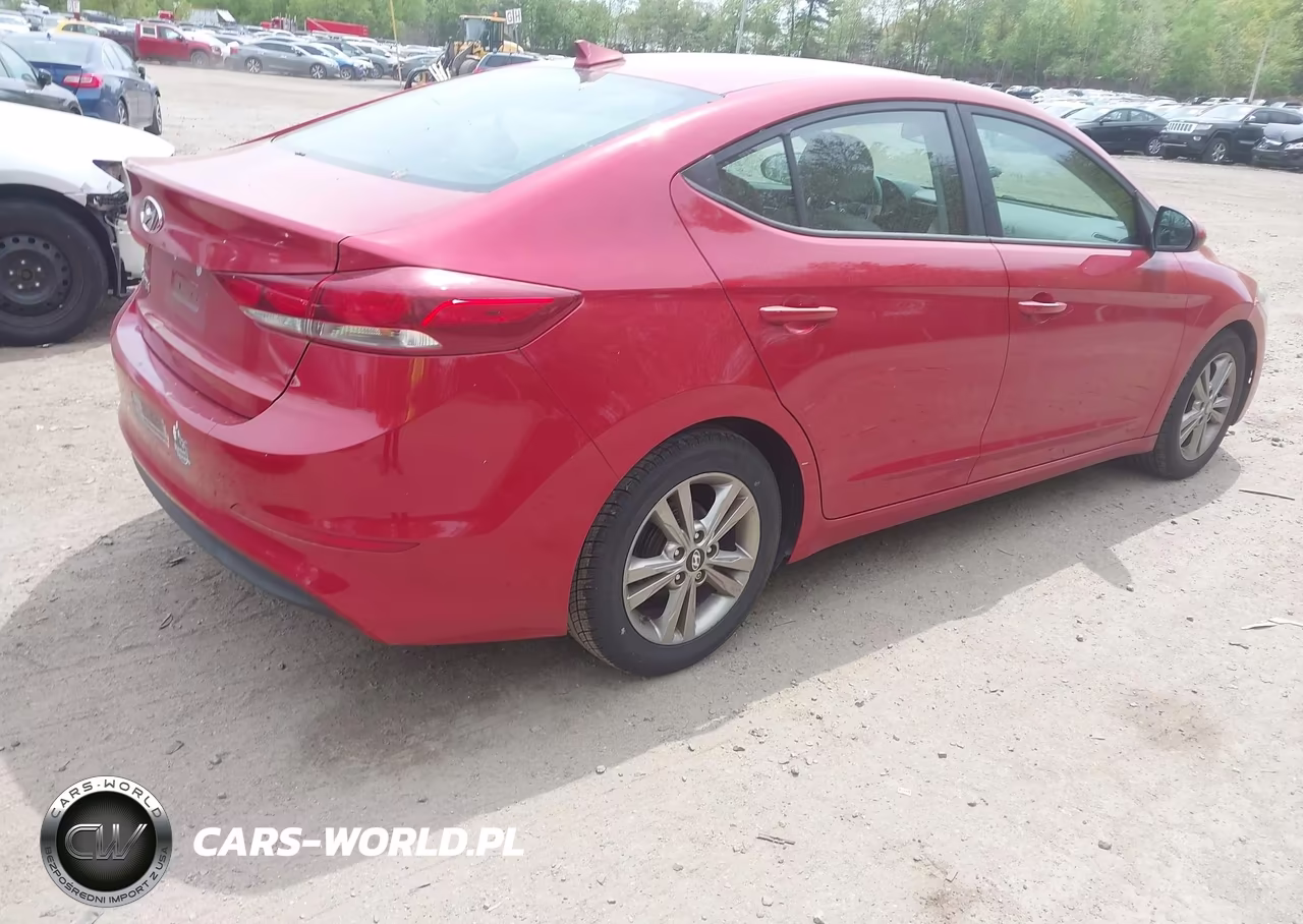 2017 Hyundai Elantra Se VIN:5NPD84LF4HH036810 - 4