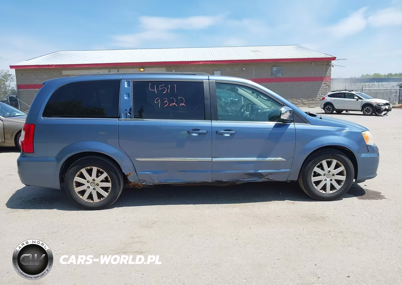 2011 Chrysler Town & Country Touring-L VIN:2A4RR8DG8BR785986 - 14