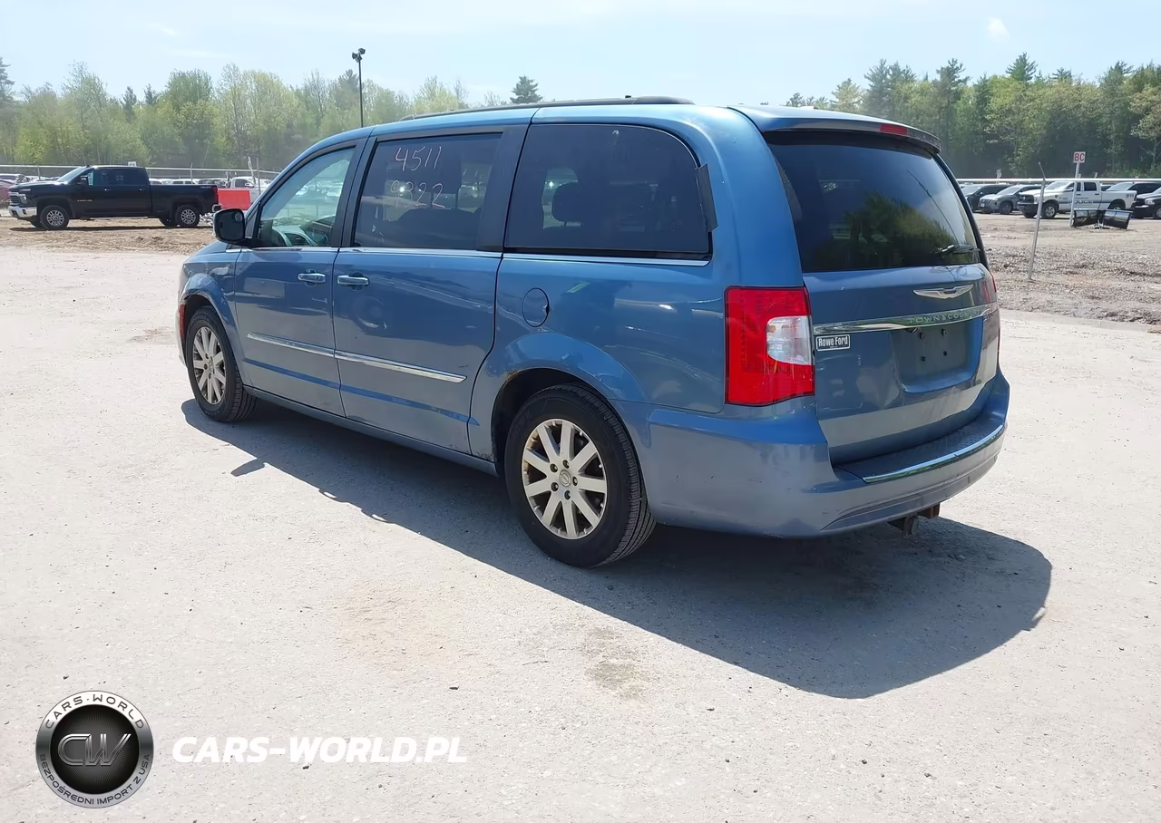 2011 Chrysler Town & Country Touring-L VIN:2A4RR8DG8BR785986 - 3