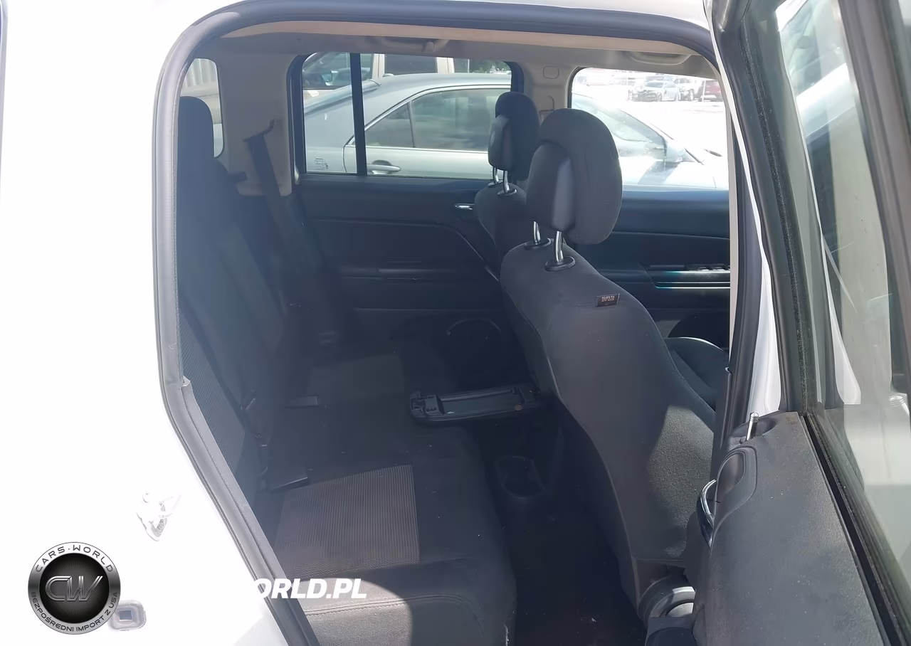 2016 Jeep Patriot Sport VIN:1C4NJPBB6GD677180 - 8
