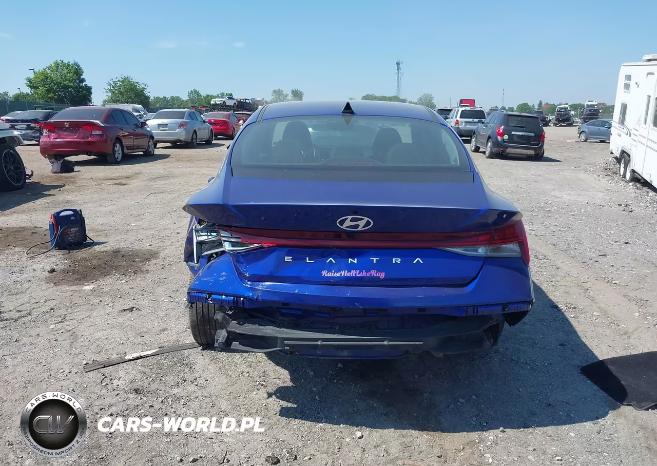 2025 Hyundai Elantra Sel Convenience VIN:KMHLS4DG2SU878252 - 17