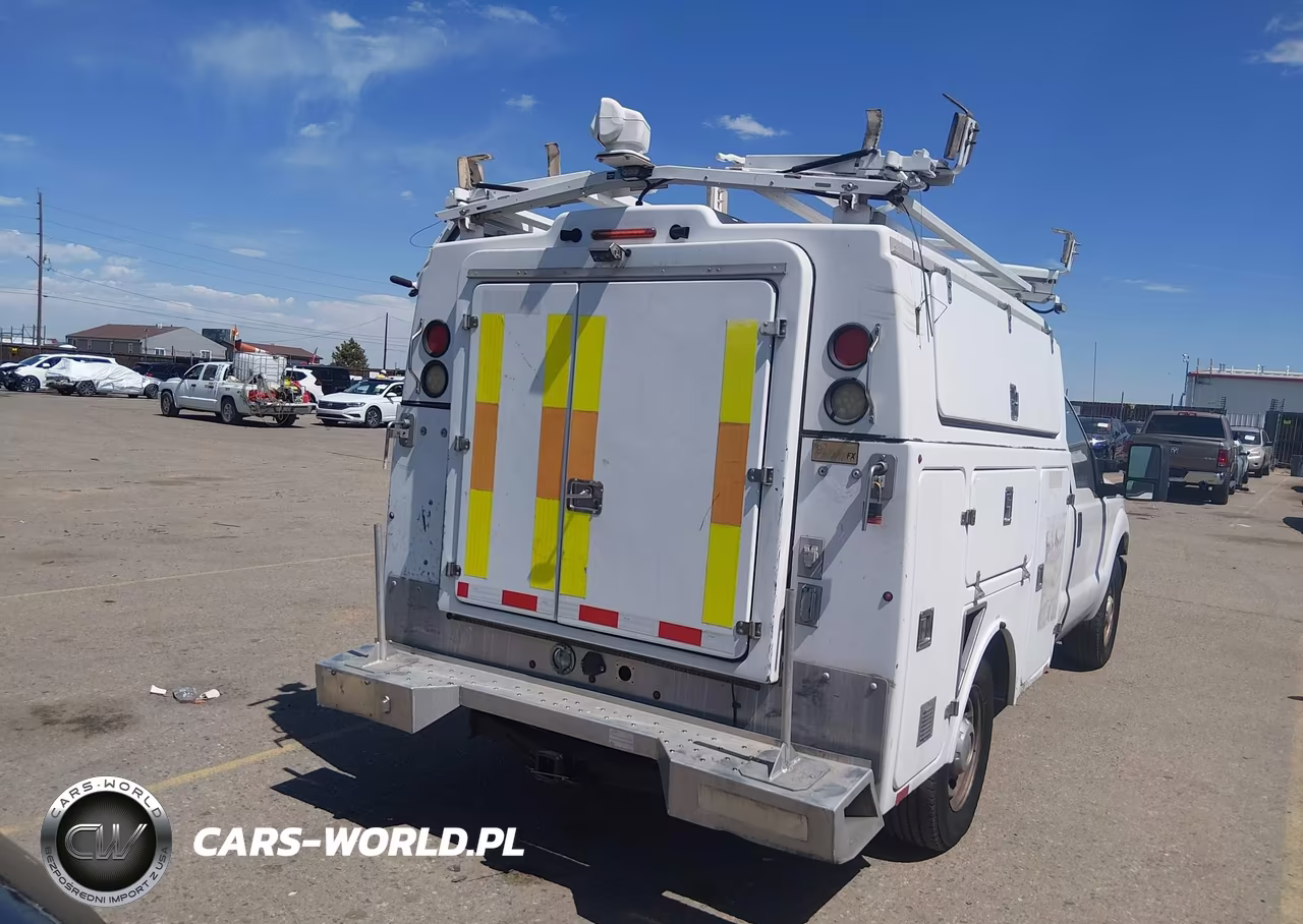2013 Ford F350 Utility - Service Truck VIN:1FDRF3A6XDEB92462 - 15