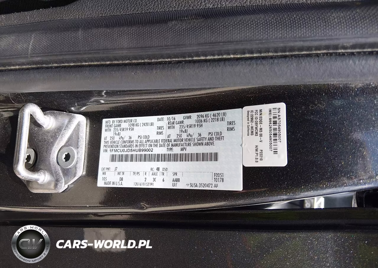2017 Ford Escape Titanium VIN:1FMCU0JD5HUB99002 - 9