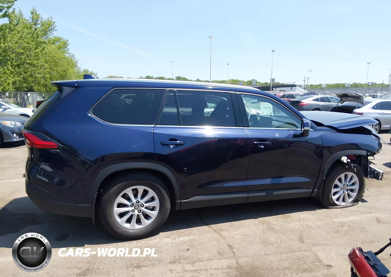 2024 Toyota Grand Highlander Xle VIN:5TDAAAB58RS048436 - 13